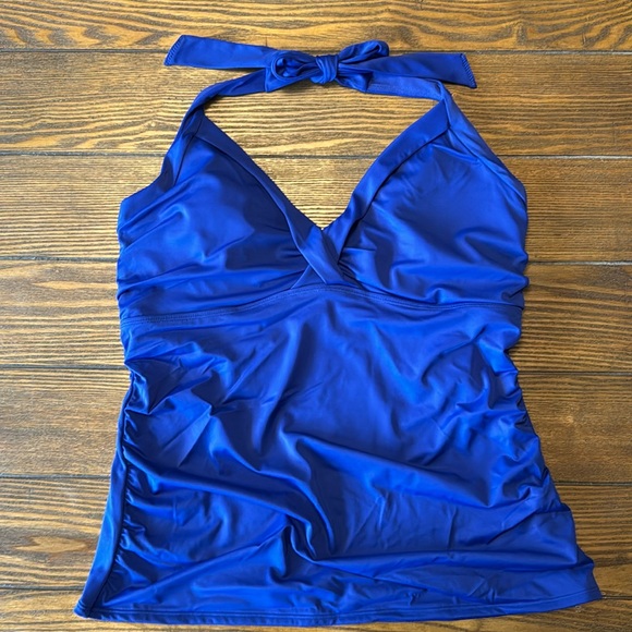 Athleta Bra cup Halter Tankini - Size 40B/C - Picture 1 of 6